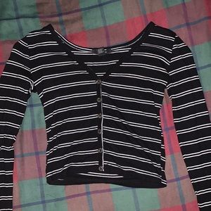 Black Stripped Long Sleeve T-Shirt Size Small